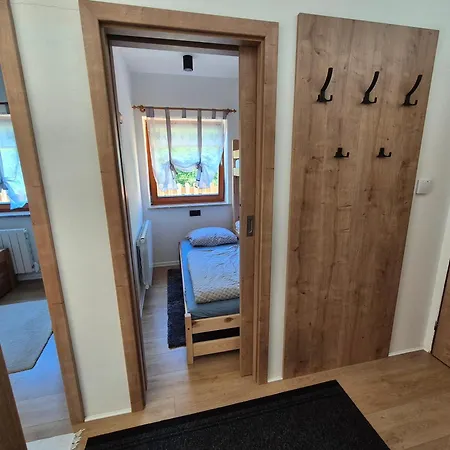 Lucia Apartament *